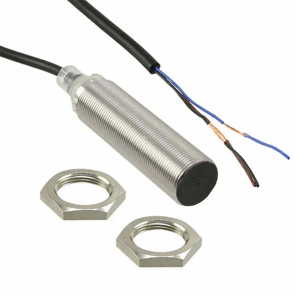 OMRON E2G-M12KS03-WP-D2 Proximity Sensor